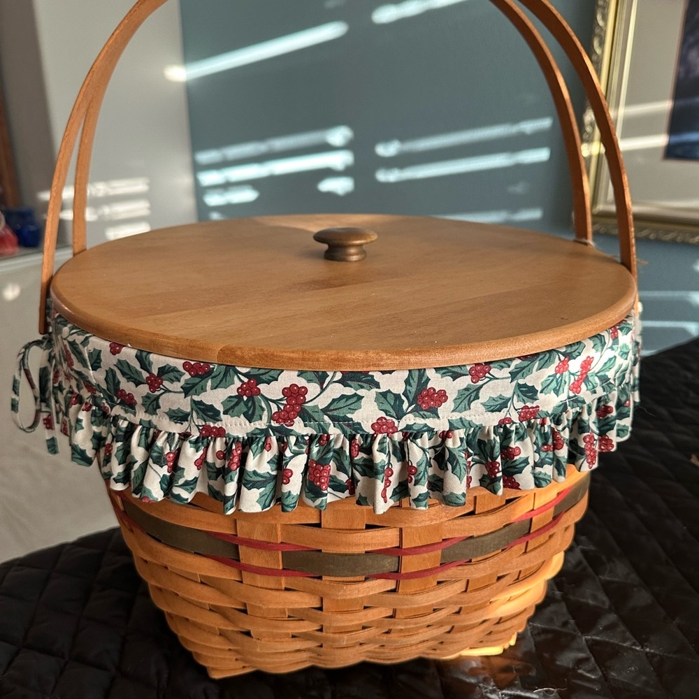Longaberger 17” XL Sewing Basket🦋🦋🦋 - Picture 2 of 12